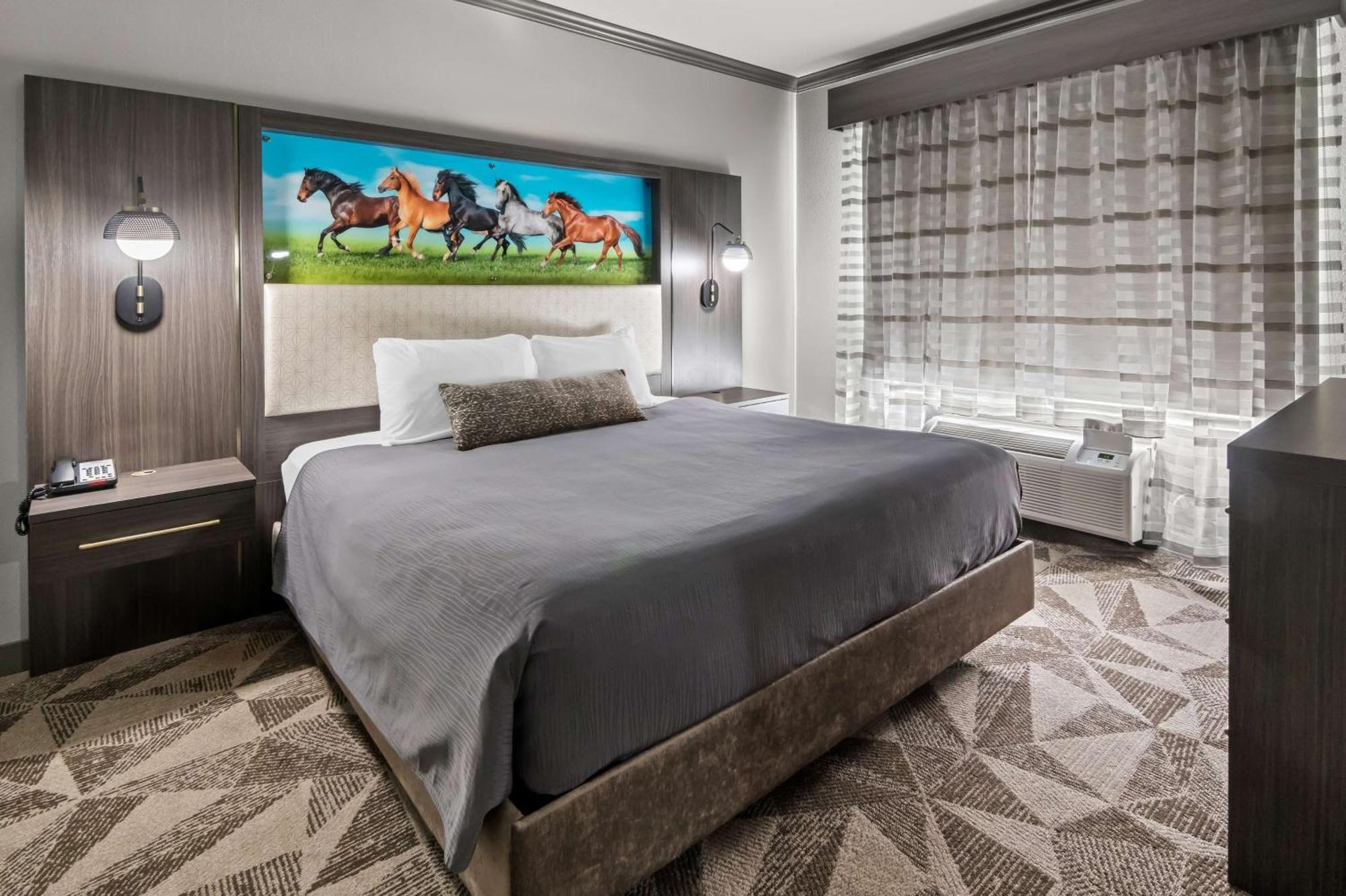 Big Country Hotel & Suites, Surestay Collection By BW Abilene Dış mekan fotoğraf