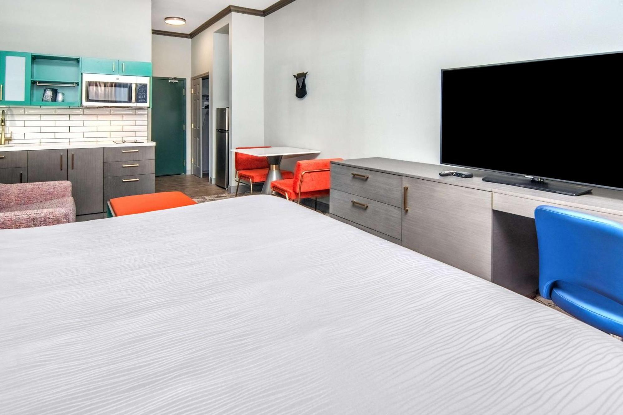 Big Country Hotel & Suites, Surestay Collection By BW Abilene Dış mekan fotoğraf
